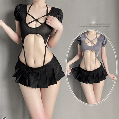 Lena – Spitzen-Pyjama mit Schnürung und Hollow-Design