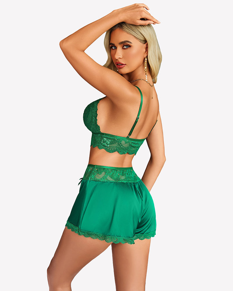 Spitzen-BH und Seidensatin-Shorts mit Mesh-Robe