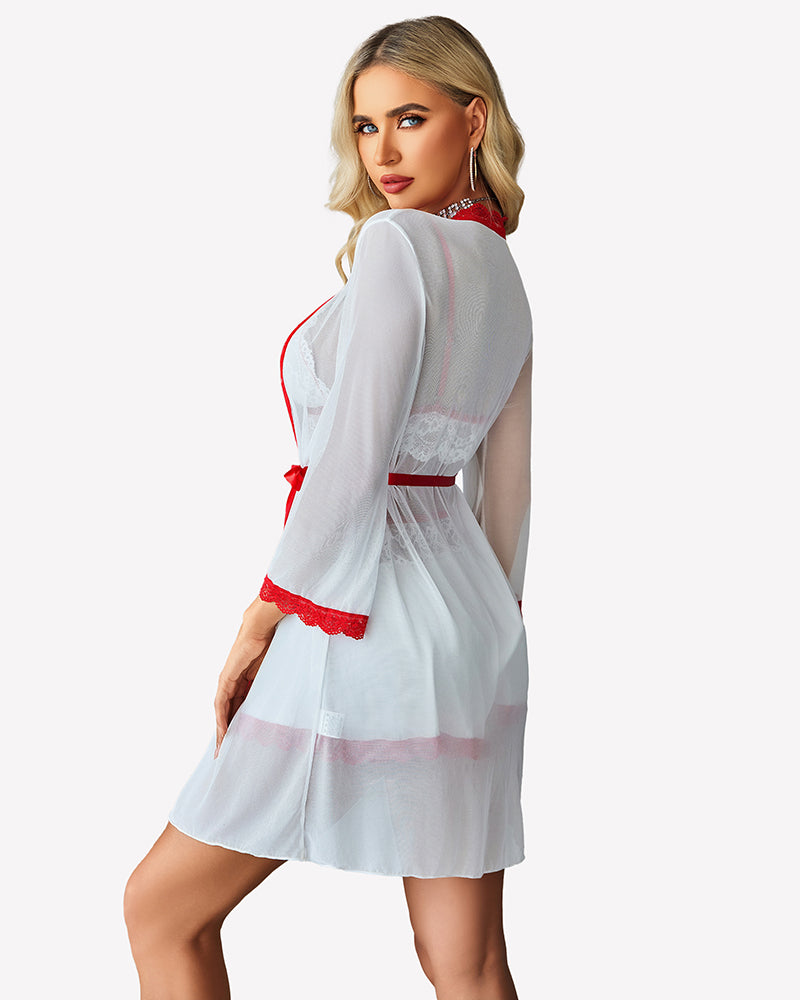 Spitzen-BH und Seidensatin-Shorts mit Mesh-Robe