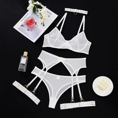 Isabelle – Verführerisches Spitzen-Lingerie-Set mit Strapsen