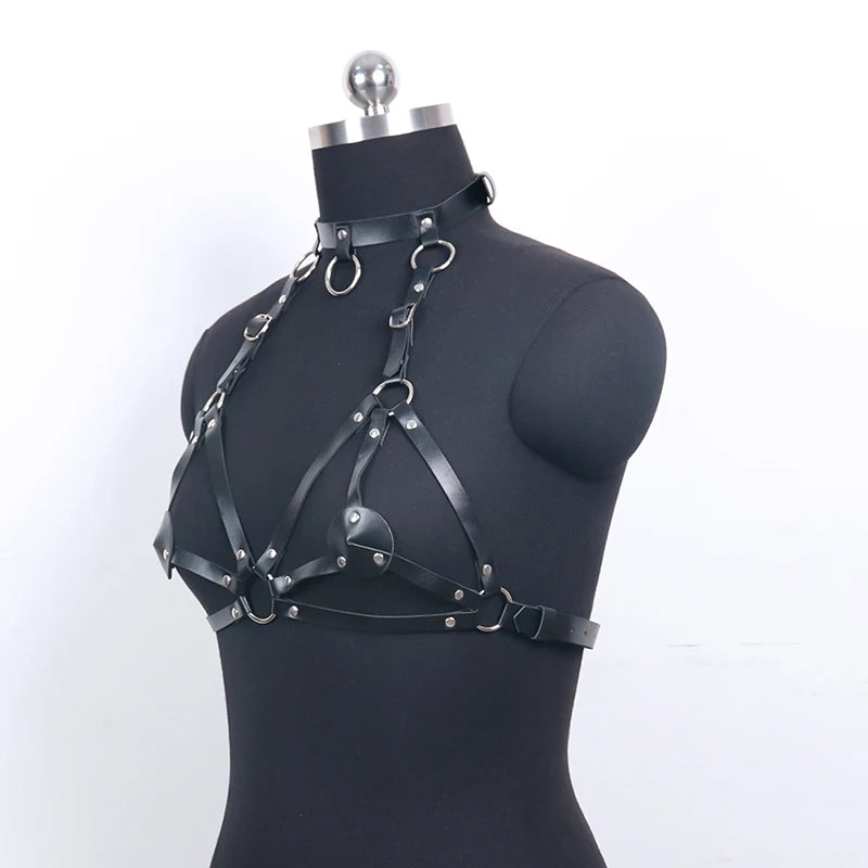 Lena – Verführerisches Leder-Borstharnas für Frauen