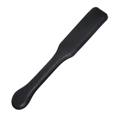 Karl – Elegante Bondage Flogger für prickelnde Abenteuer