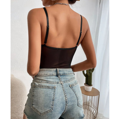 Sophie - Sexy Top mit tiefem V-Ausschnitt