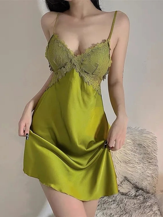 Elena – Elegantes und Verführerisches Herbst-Nachthemd