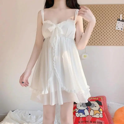 Sophia – Elegantes Weißes Nachtkleid mit Spitze und Schleife