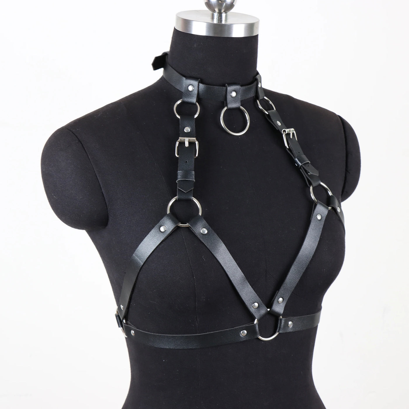 Alina – Verführerisches Bondage Leder-Set für Frauen