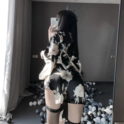 Yanina - Sexy Kimono-Nachthemd