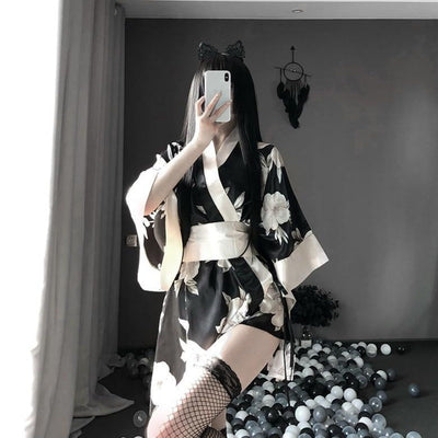 Yanina - Sexy Kimono-Nachthemd