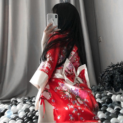 Yanina - Sexy Kimono-Nachthemd